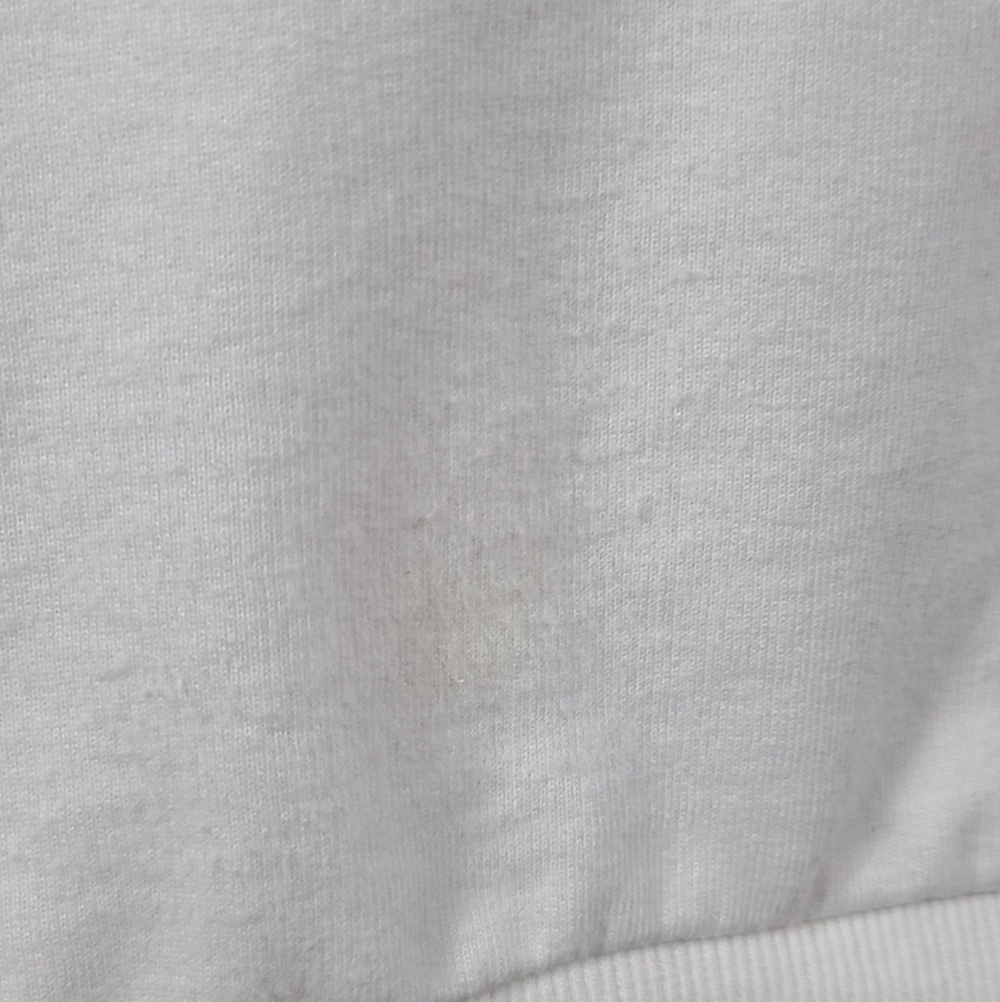 White guess red sparkle crop sweater- Small - Picture 3 of 3